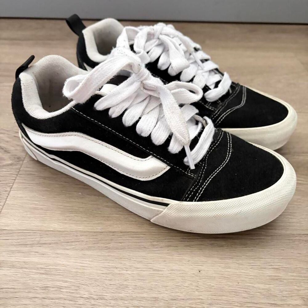 Vans Knu Skool Sneakers mens size 7/ women's size 8.5